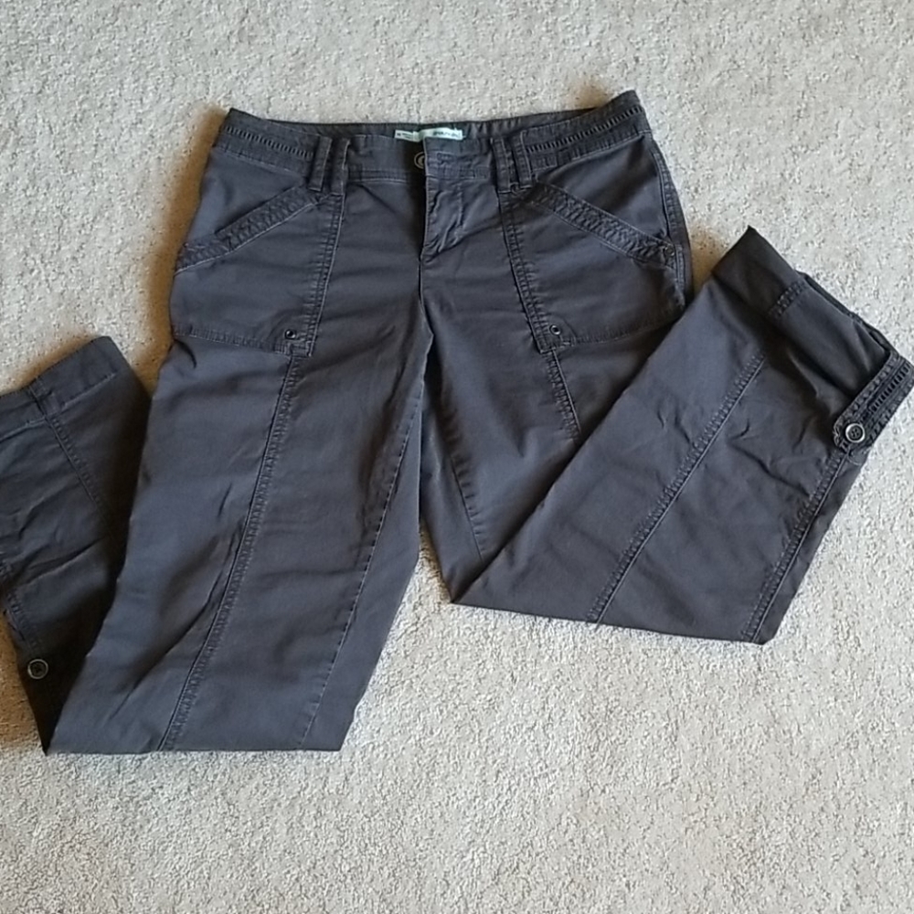 Capri pants